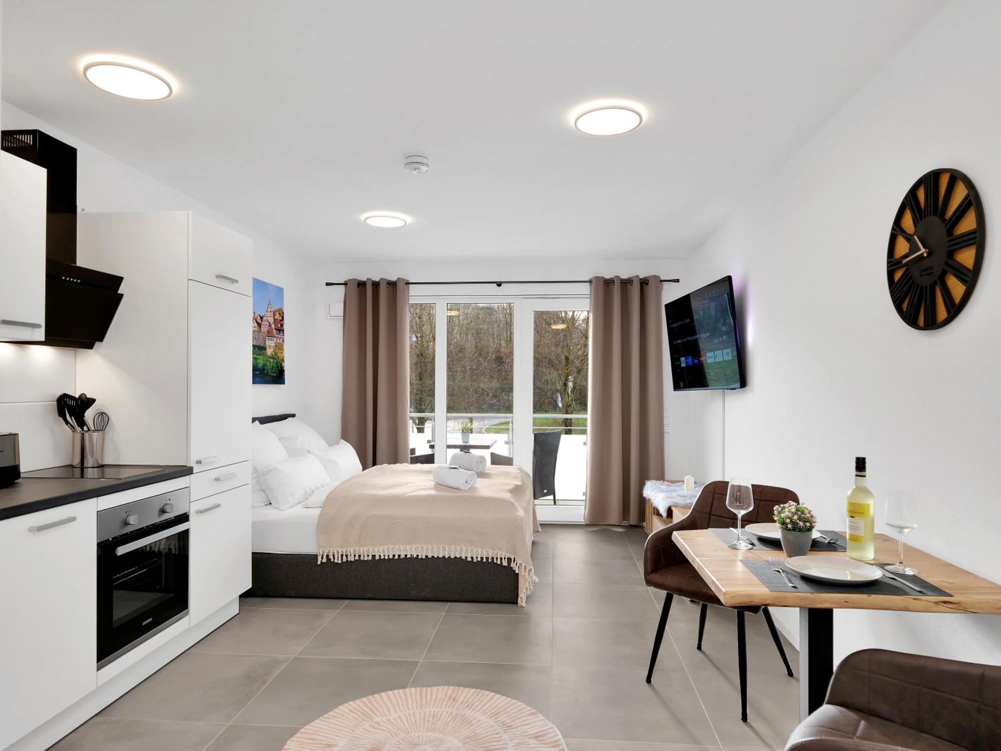 Inhome Studio Apartment - Kueche - Parken - Tv 施韦比施哈尔 外观 照片