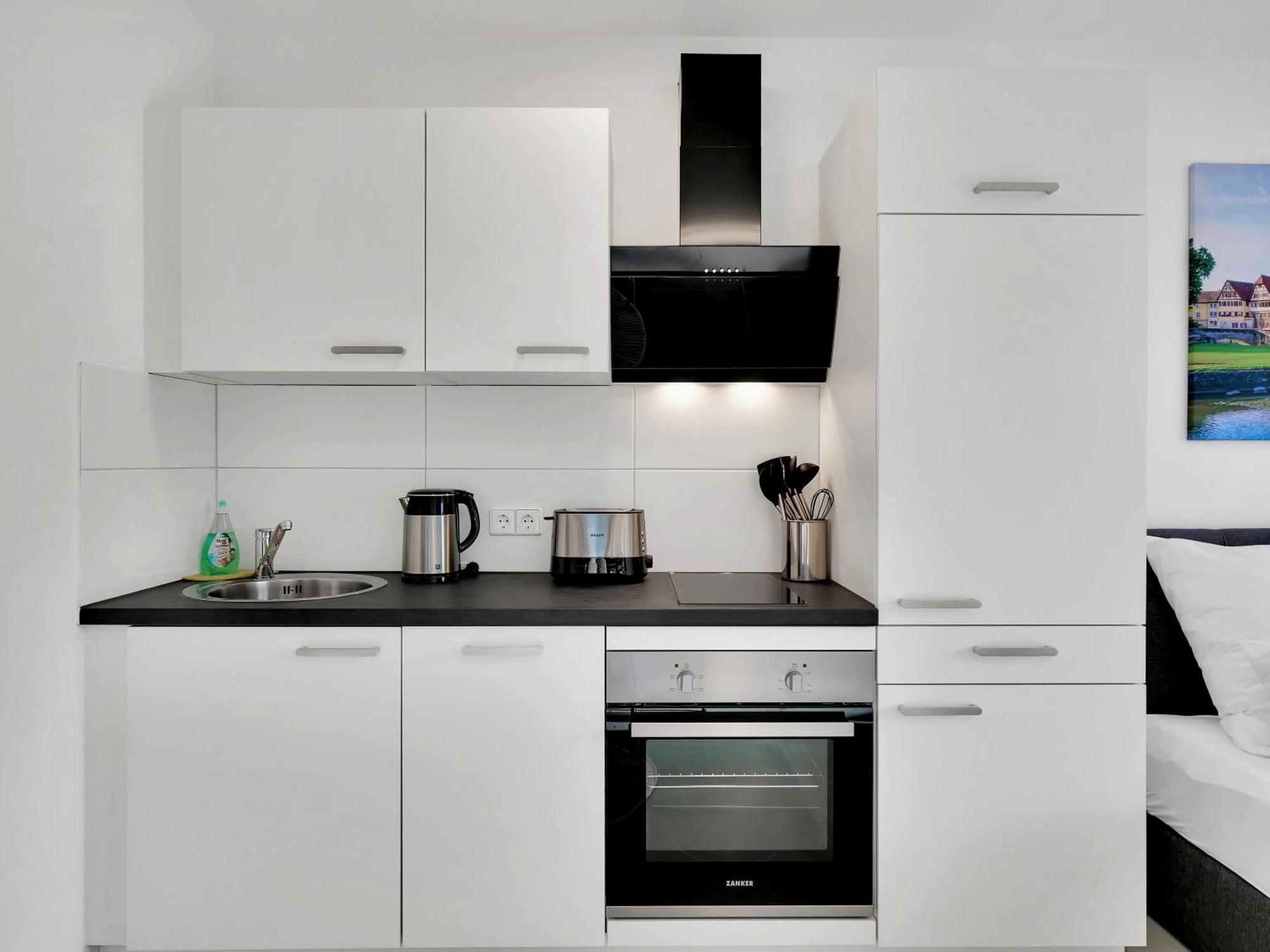 Inhome Studio Apartment - Kueche - Parken - Tv 施韦比施哈尔 外观 照片